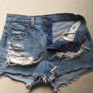 Distressed Levi 501 High Waisted Jean Short